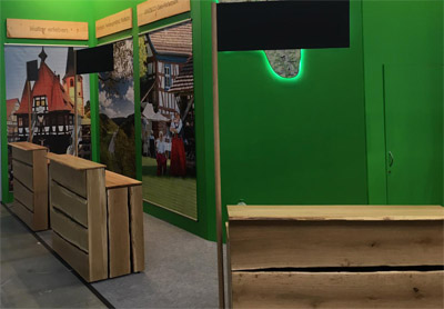 Theke Rustikal aus Eiche mit Totwurml�chern und Astl�chern